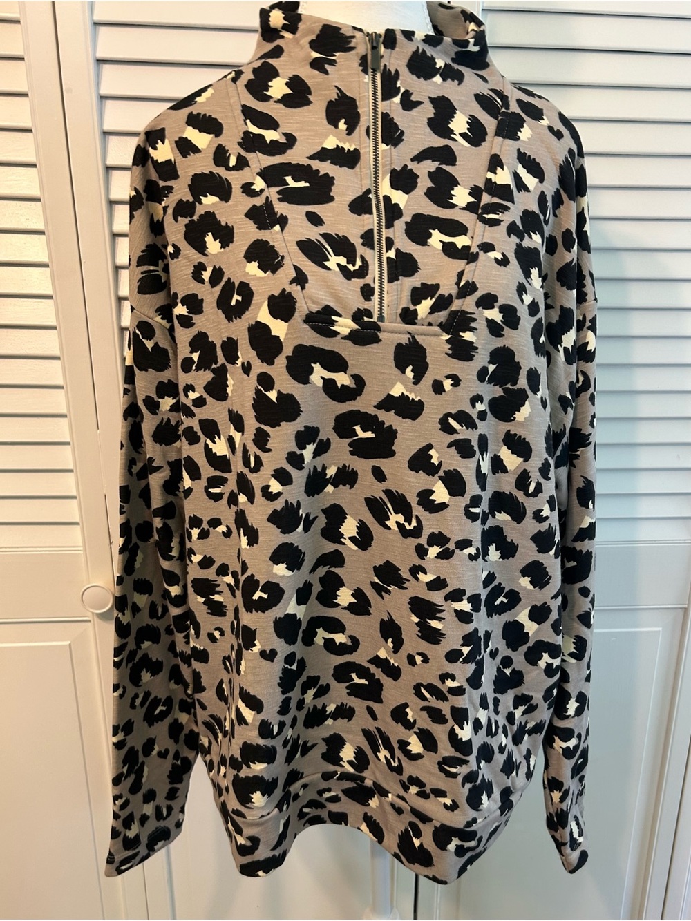 Kinesis Cheetah Print Pullover Beige/Black, Size 1X